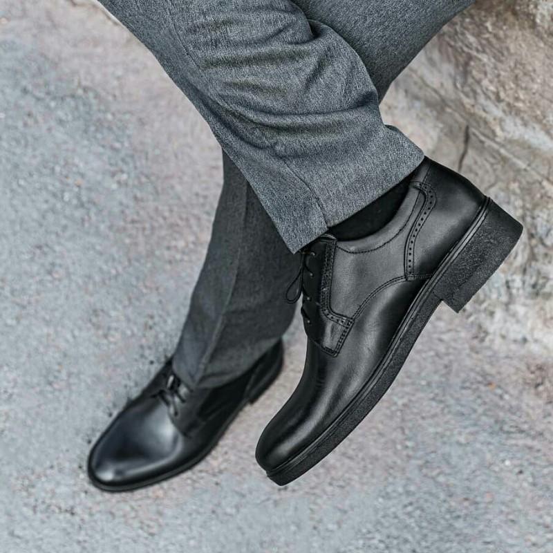 کفش اداری چرم اصل مردانه مدل t24 کاملا طبی و نرم برند آذر پلاس با ارسالرایگان | کالندز