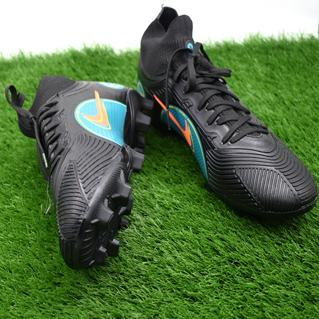 ⭐️ قیمت و خرید کفش فوتبال مردانه مدل استوک دار ساقدار کد C-7446 - لوپیکو ⭐️