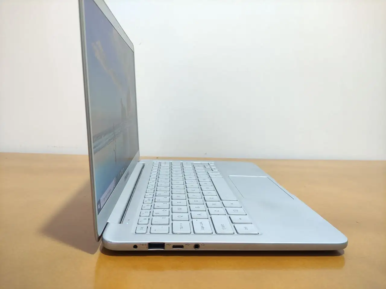 لپ تاپ استوک Samsung 900X3T فوق سبک I7 نسل 8 - استوک مال