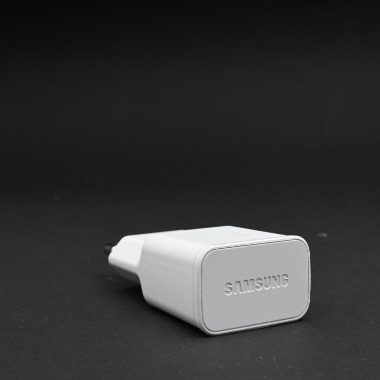 قیمت و خرید شارژر دیواری مدل TravelCh به همراه کابل تبدیل USB-C